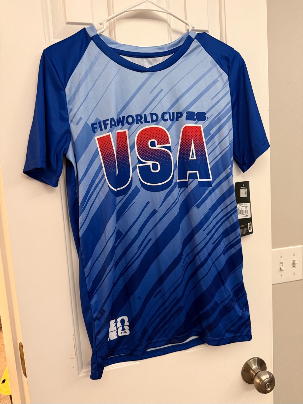 FIFA Soccer World Cup 2026 USA Jersey - Picture 3 of 8